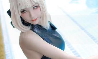 当Kitkat Cosplay遇上贞德Alter女仆装，咱们的精选图包怎能错过？